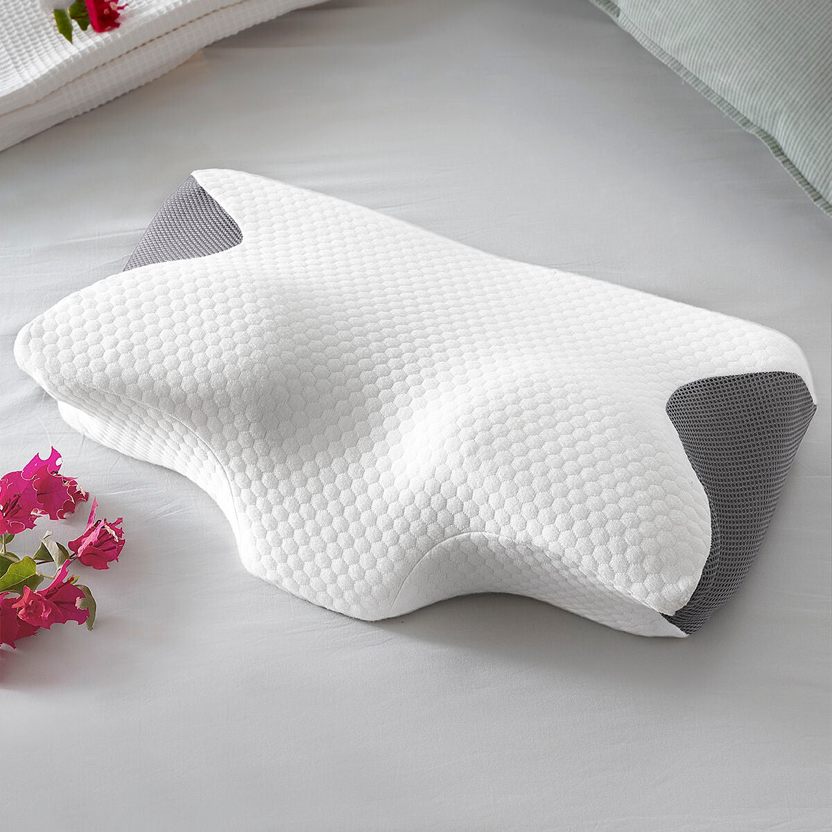 Innovagoods Viscoelastic Neck Pillow With Ergonomic Contours Conforti Innovagoods